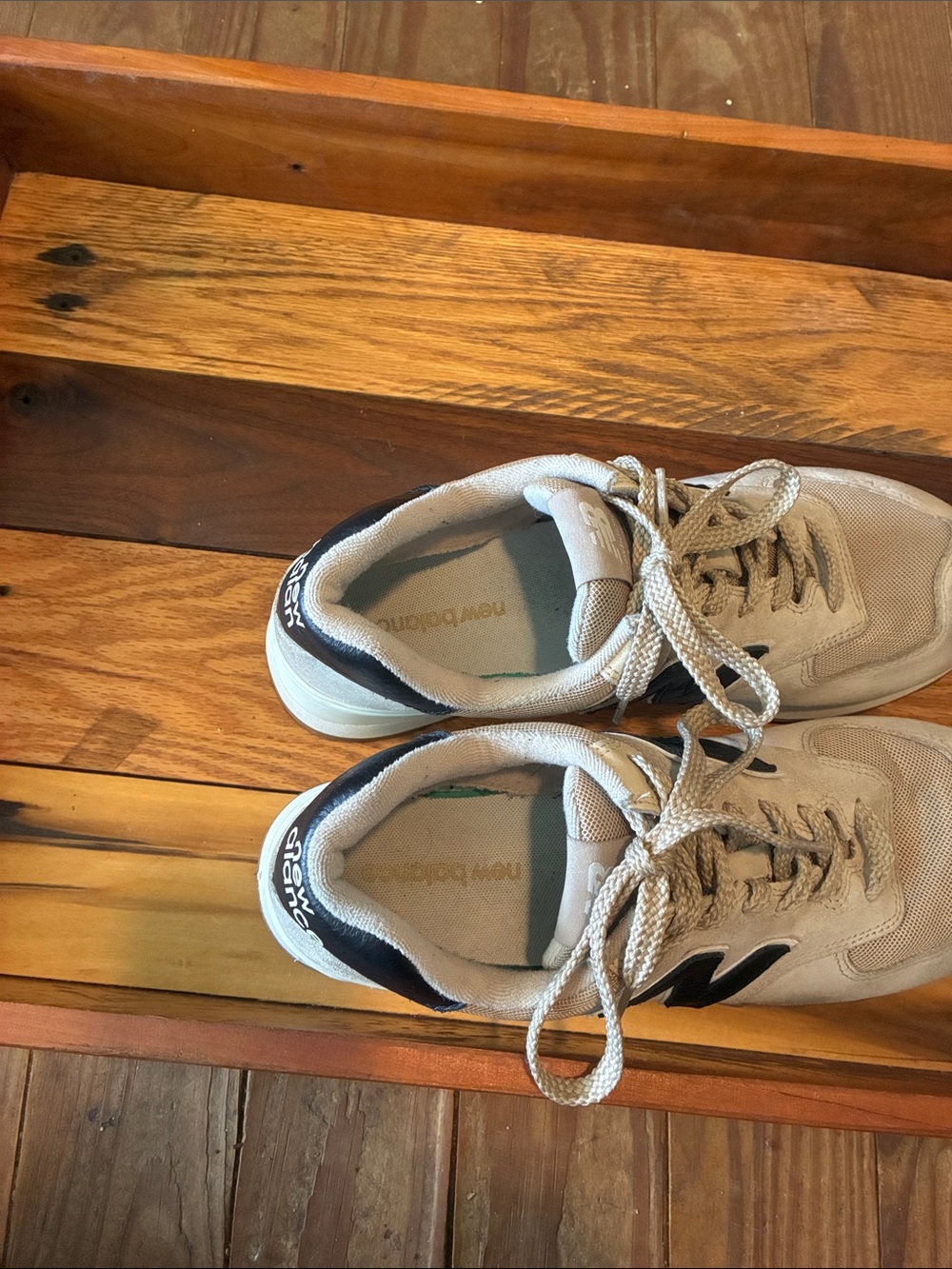 New Balance men’s Beige and Black 574 Retro Runner 10 - Picture 7 of 8